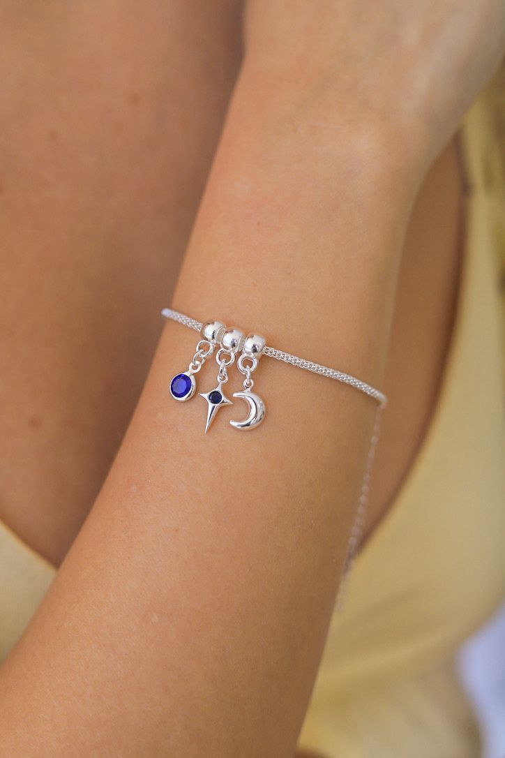 Pulseira c/ 3 berloques azul
